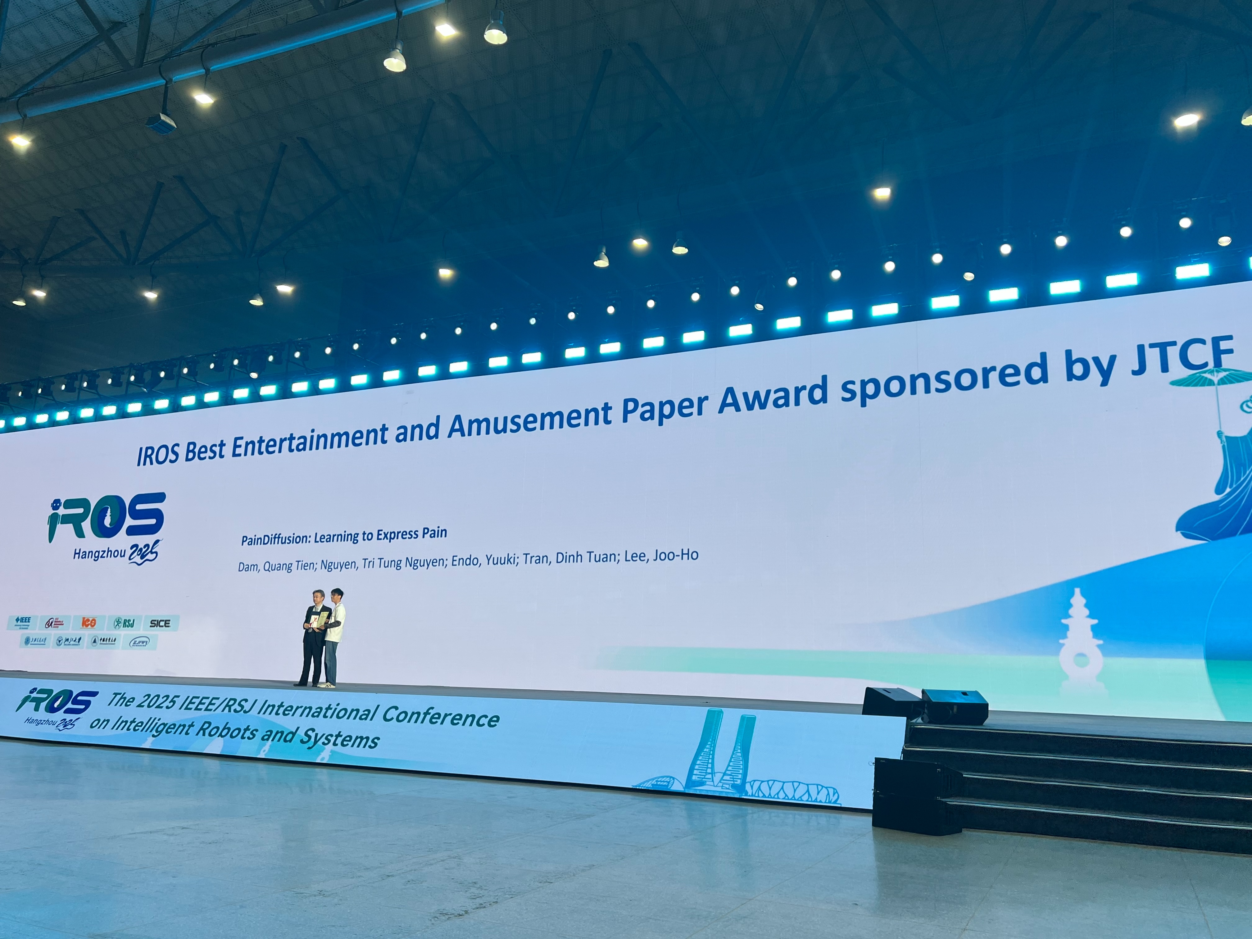 IROS2025の参加及び Best Paper Awardの受賞